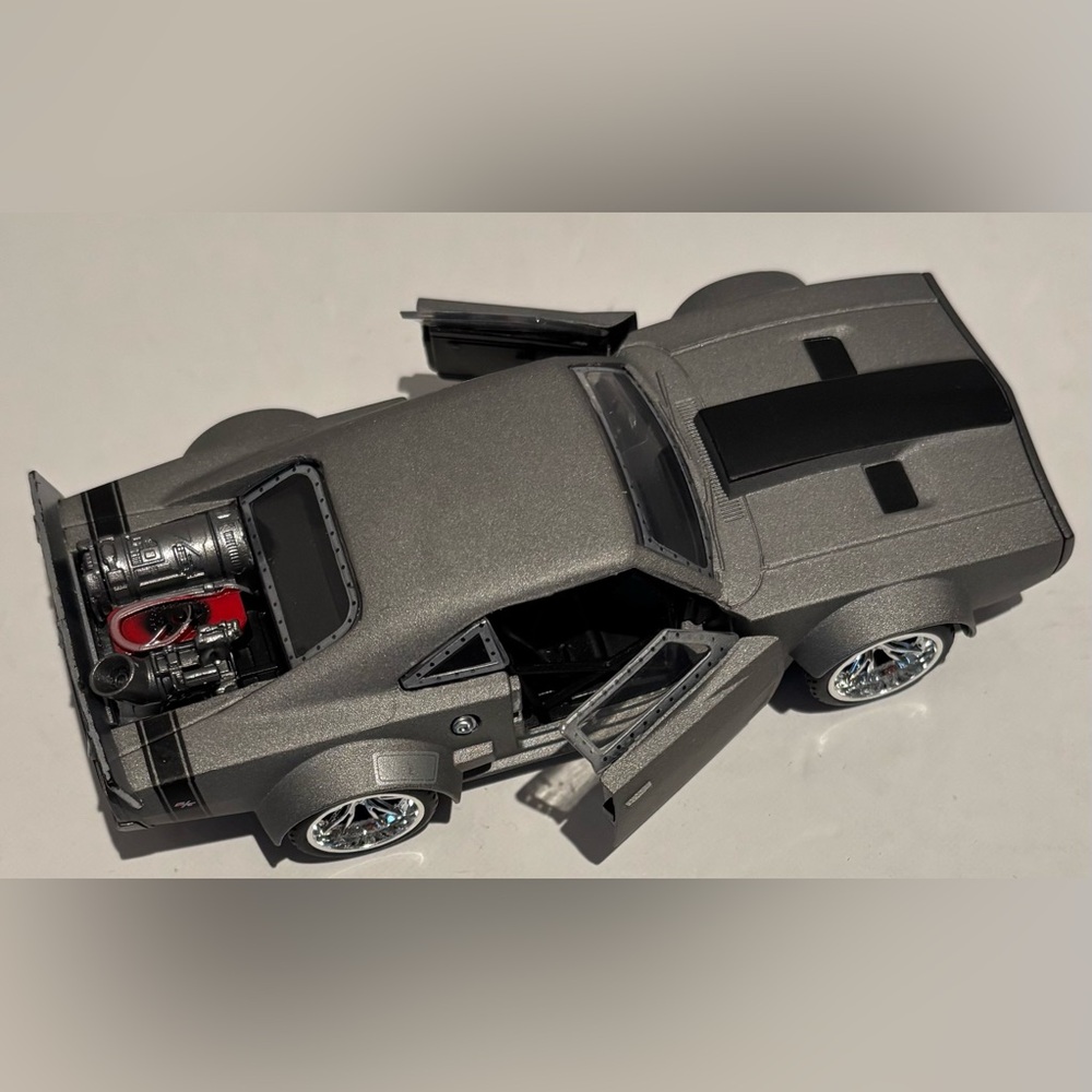 JADA TOYS FAST AND FURIOUS 8 DOM'S ICE DODGE CHARGER GREY 1:24 Loose GUC